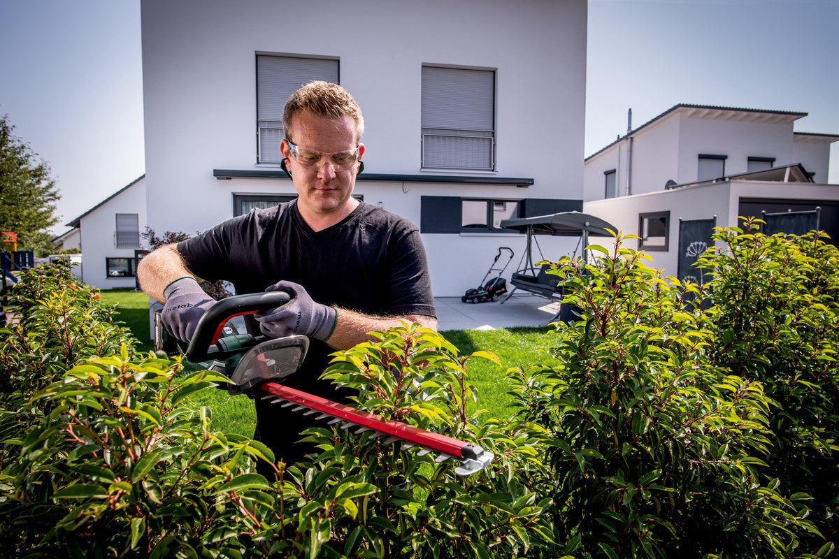 18V Hedge Trimmer with Fast Brake, 2600spm - 601718850 by Metabo
