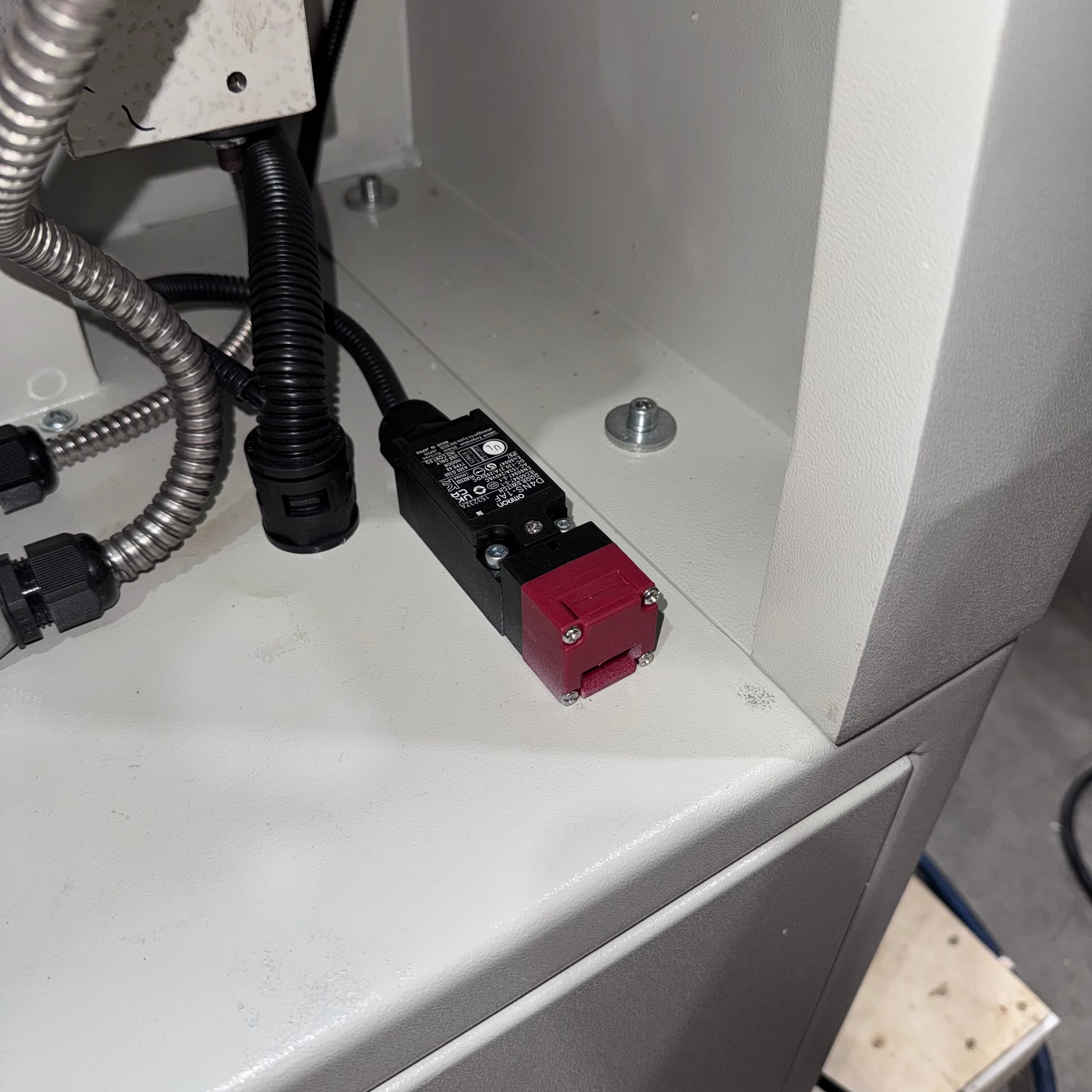 Switch Micro For Door of Cobalt / Nickel Edgebander by Toughcut