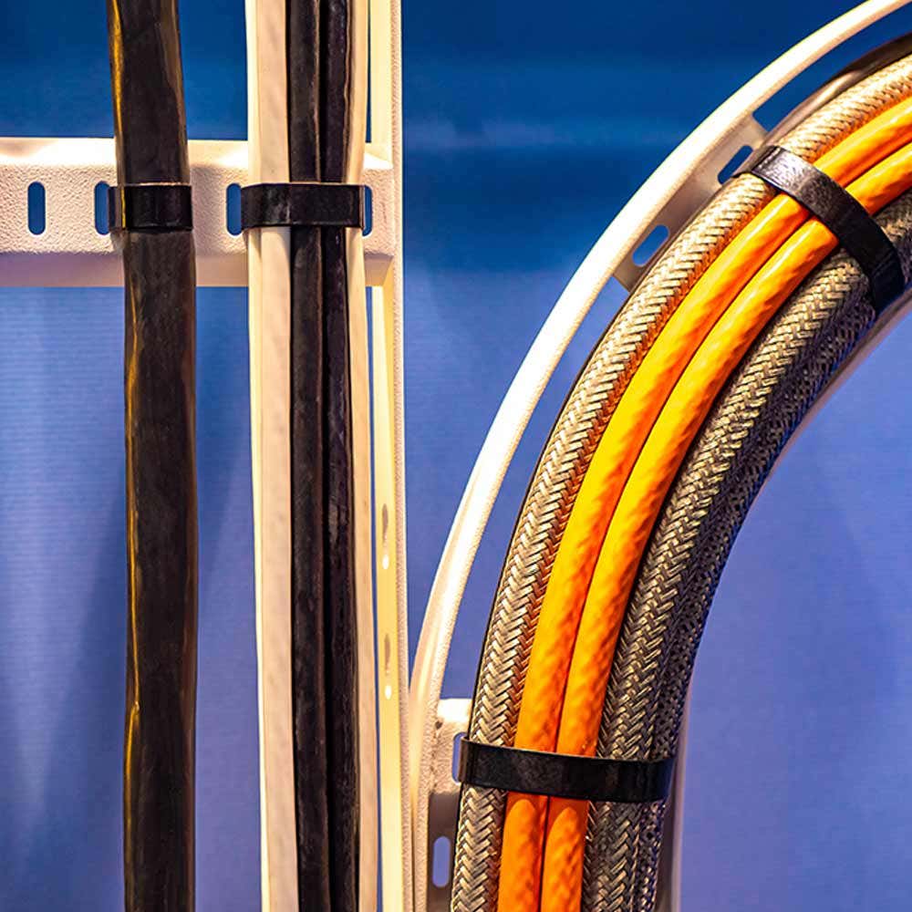 450mm x 7.6mm Heavy Duty Black Cable Ties, 100 Pack - WB18100HD by Crescent