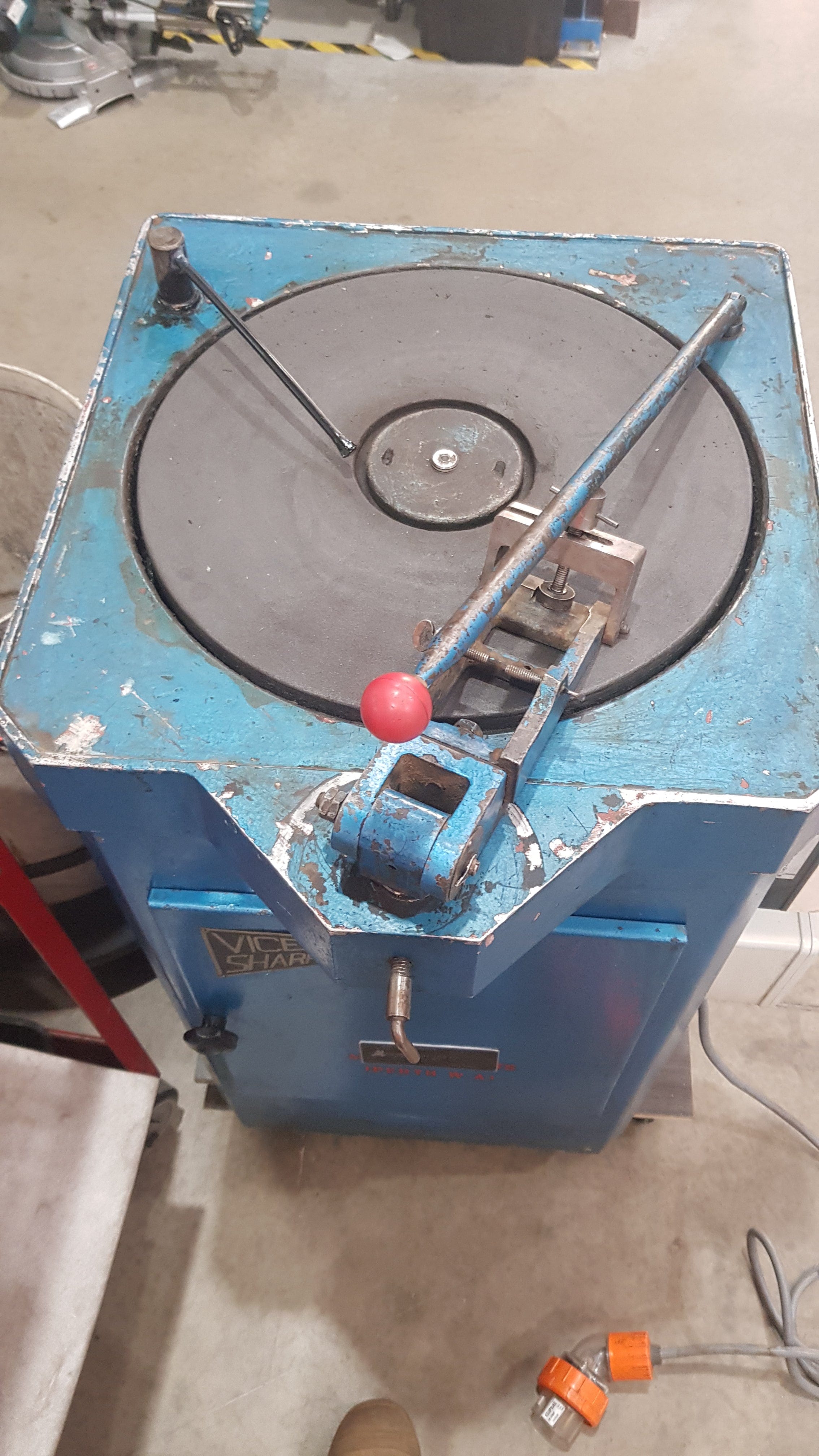 *Pre-Loved* 3PH 10AMP Chisel Bit Sharpener Viceroy Sharpedge Machine By Esso