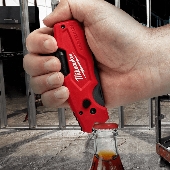 Milwaukee FASTBACK™ 6 In 1 Folding Utility Knife 48221505