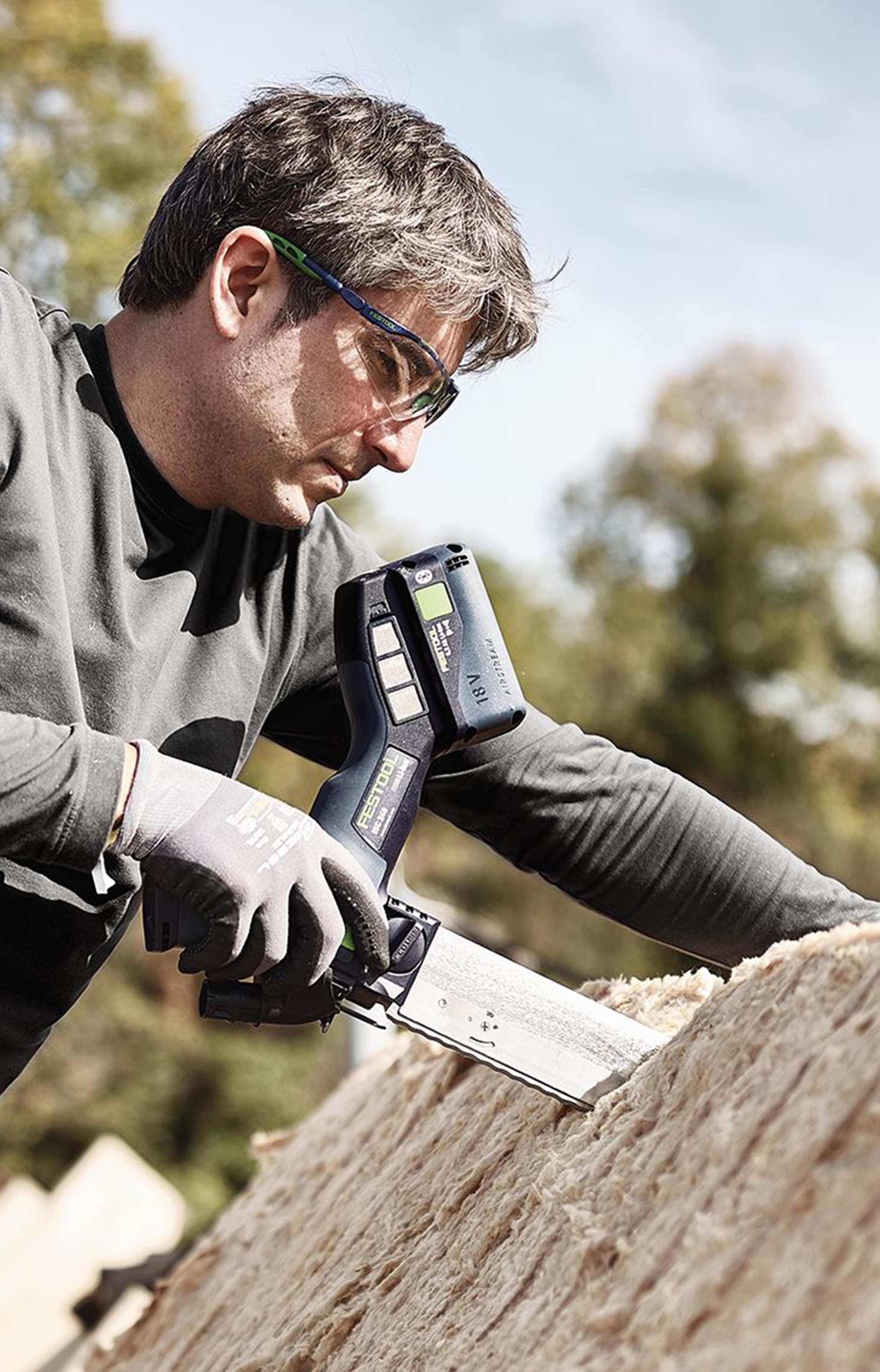 ISC 240 18V 240mm Cordless Insulation Saw 5.0Ah Bluetooth in Systainer 578292 by Festool