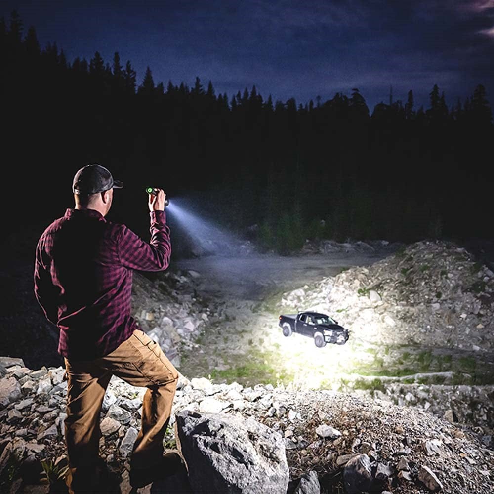 Coast Rechargeable 8000 Lumen Torch with POWER IQ OLED Real-time Display COAXP40R (811812)
