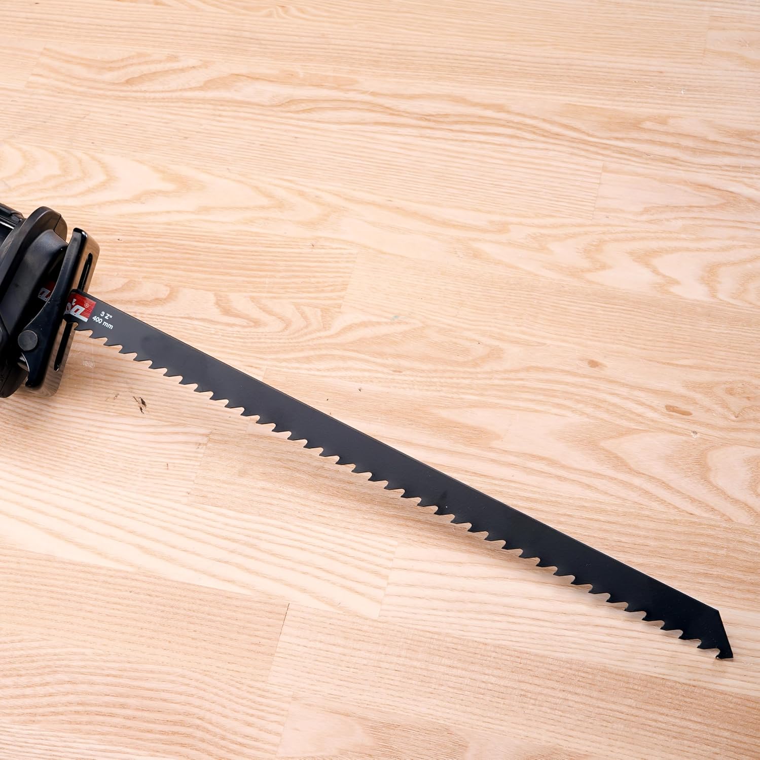 Makita Reciprocating Tungsten Saw Blade 400mm 3TPI suit Wood / FRP / Low Density Compressed Fibre Cement / Aerated Concrete Blocks P-05066