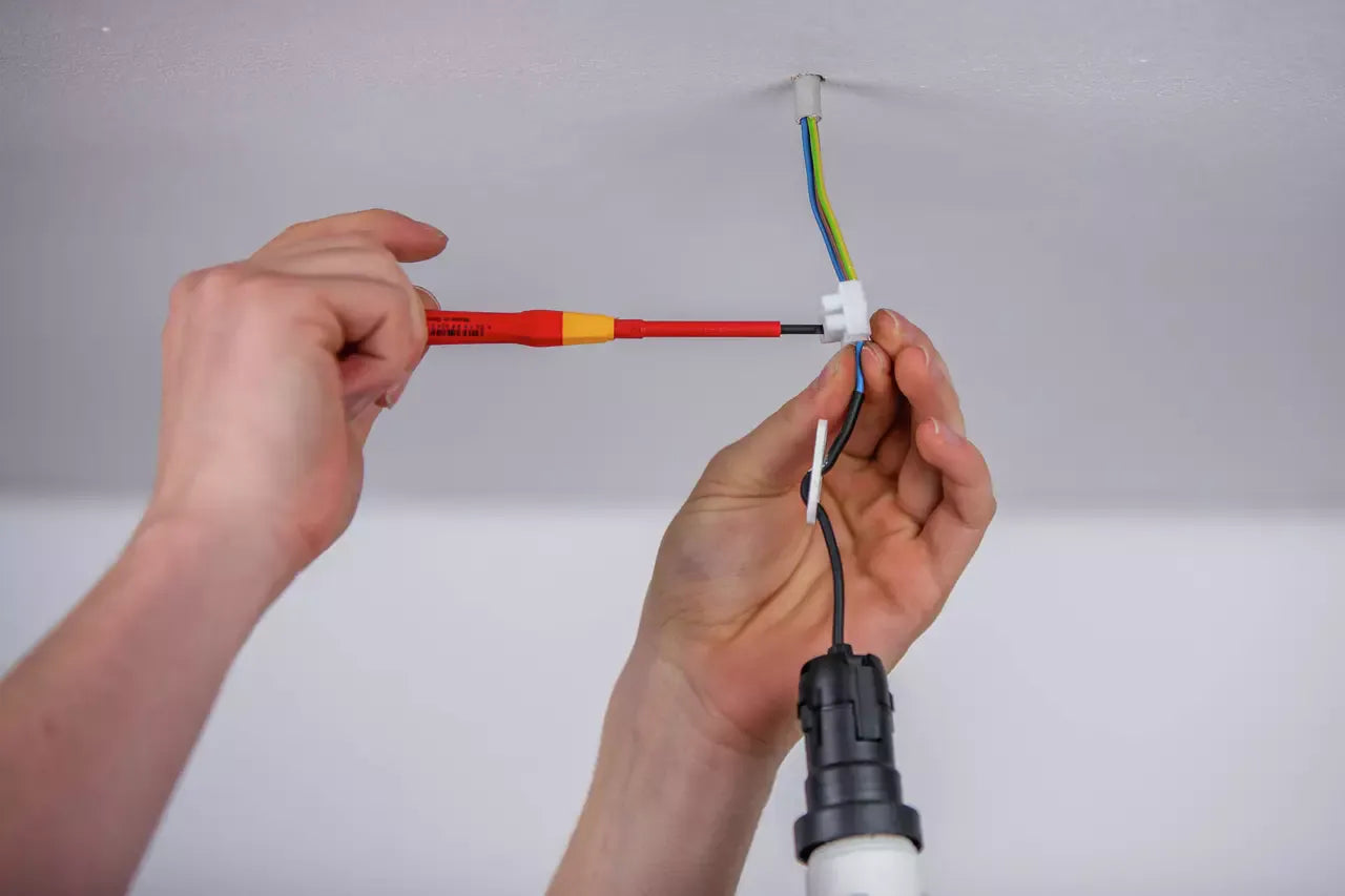 Wiha 4Pce Fine Screwdriver Set, Picofinish Slotted & Phillips VDE 1000V Insulated 44847