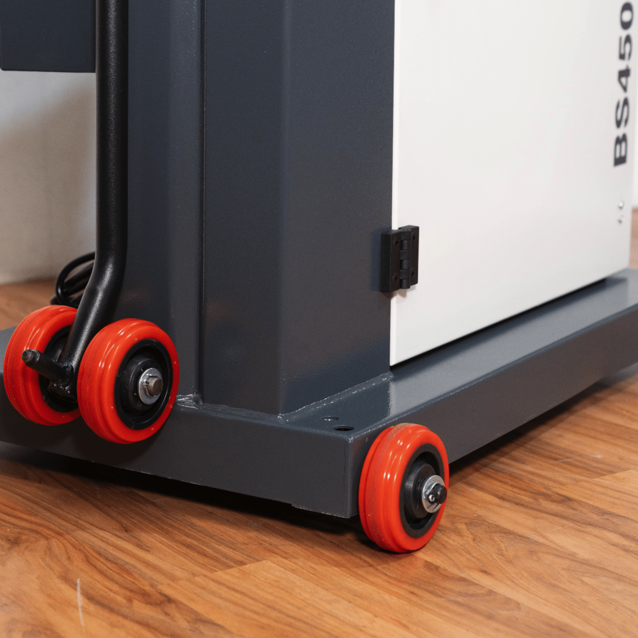 Woodfast 450mm (18") Deluxe Wood / Metal Bandsaw with Electronic Variable Speed 2.5HP 240V BS450A-EVS