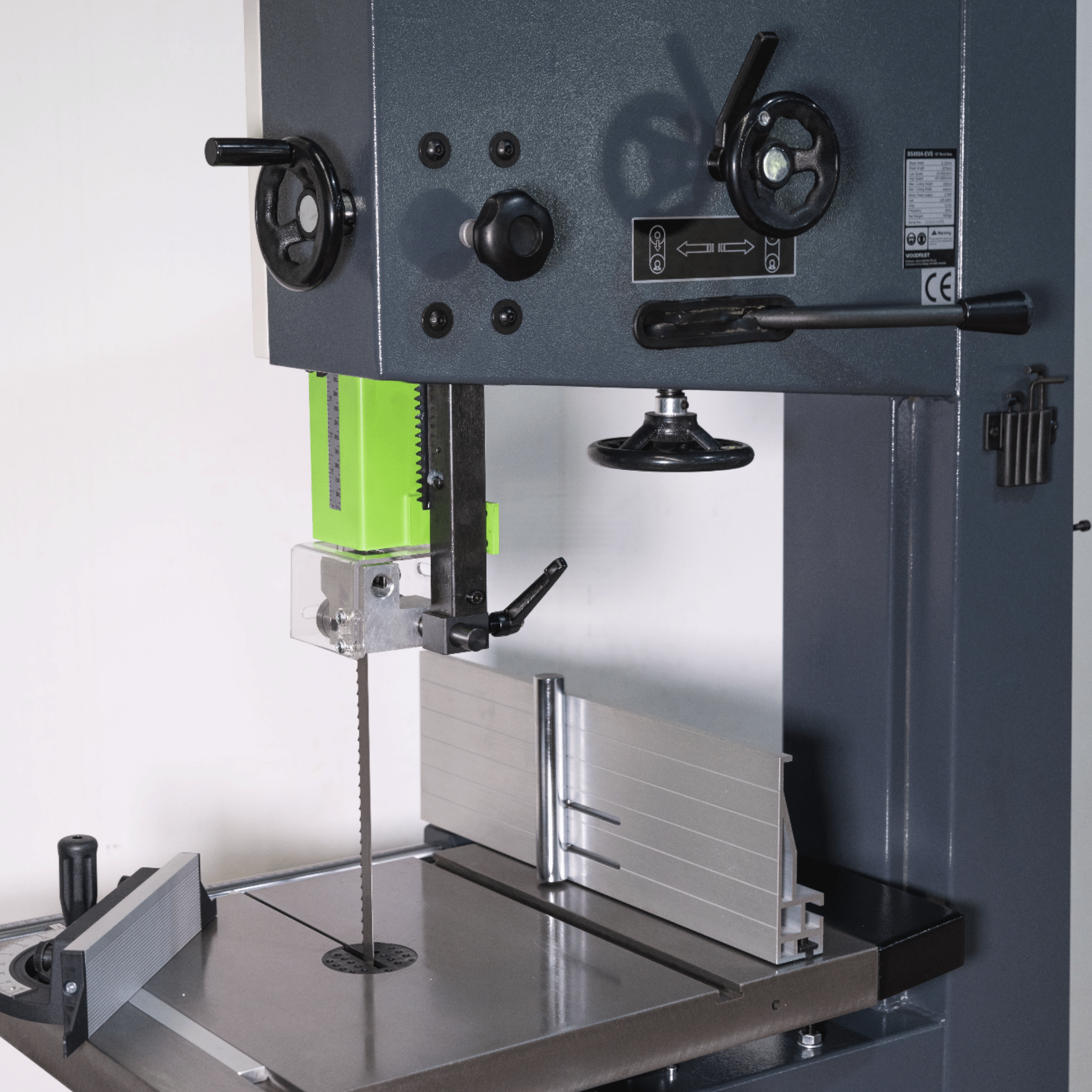 Woodfast 450mm (18") Deluxe Wood / Metal Bandsaw with Electronic Variable Speed 2.5HP 240V BS450A-EVS