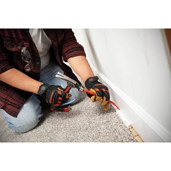 Crescent Moulding Pry Bar