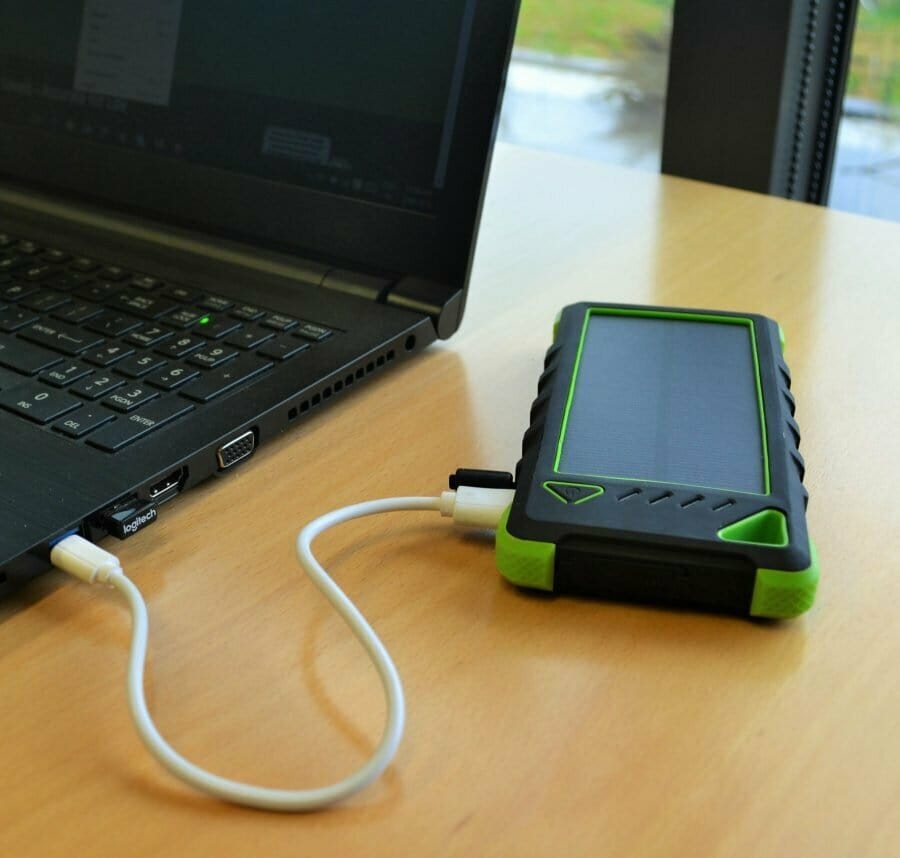 IPOWER 200 Solar Power Bank IPB200 by Imex