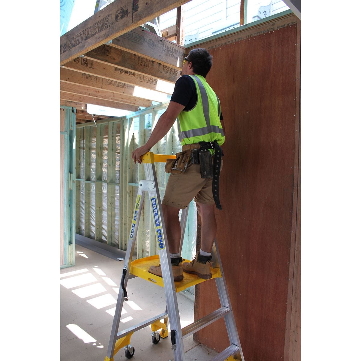 P170 Job Station Platform Step Ladder 170Kg Bailey