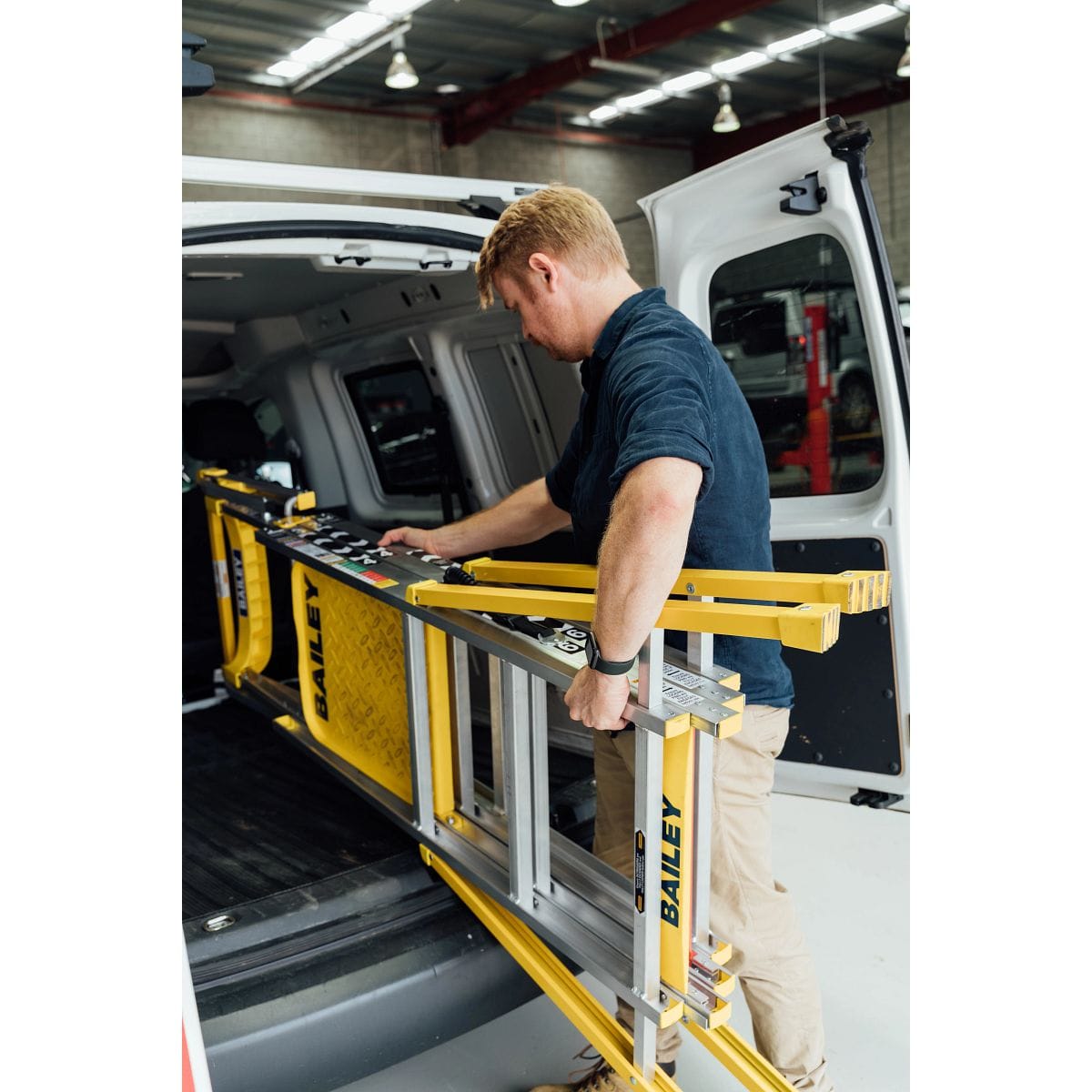 Adjustable Height Platform 3-6 Step Ladder 170Kg Bailey