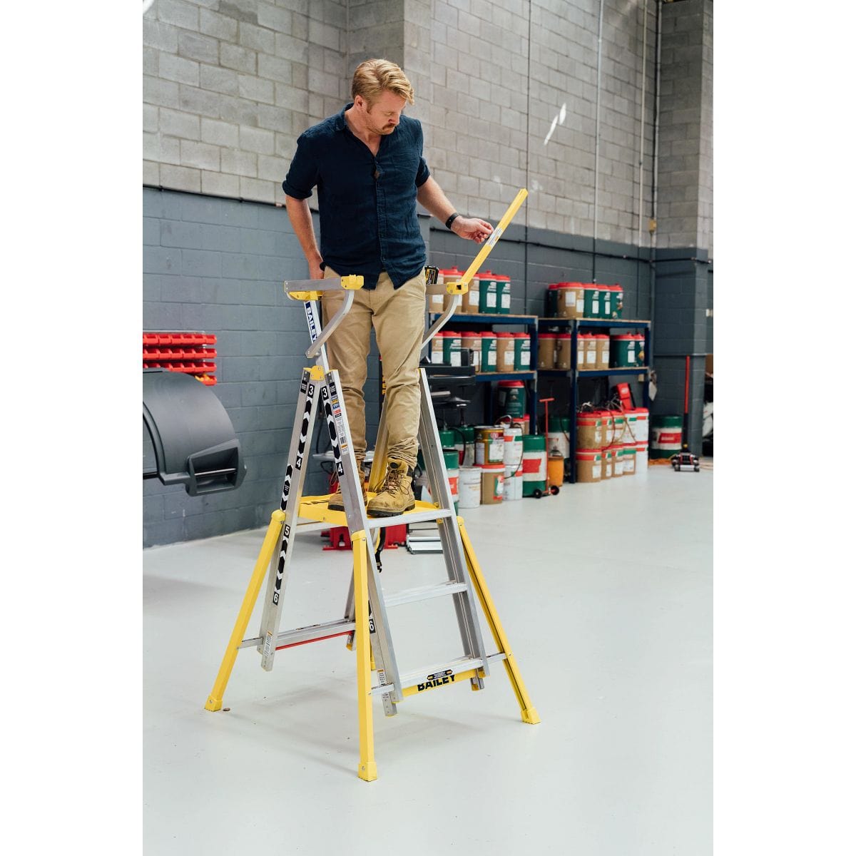 Adjustable Height Platform 3-6 Step Ladder 170Kg Bailey