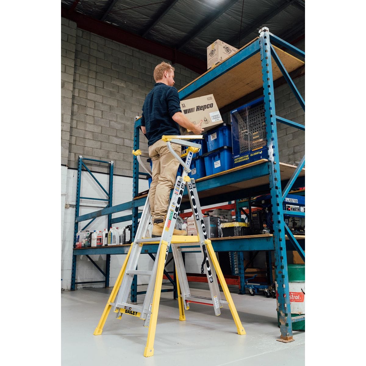 Adjustable Height Platform 3-6 Step Ladder 170Kg Bailey