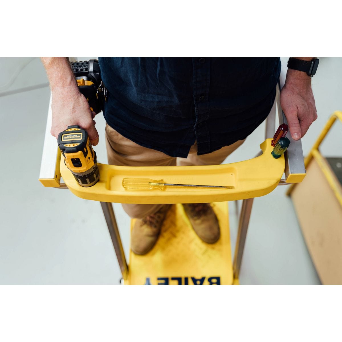 Adjustable Height Platform 3-6 Step Ladder 170Kg Bailey