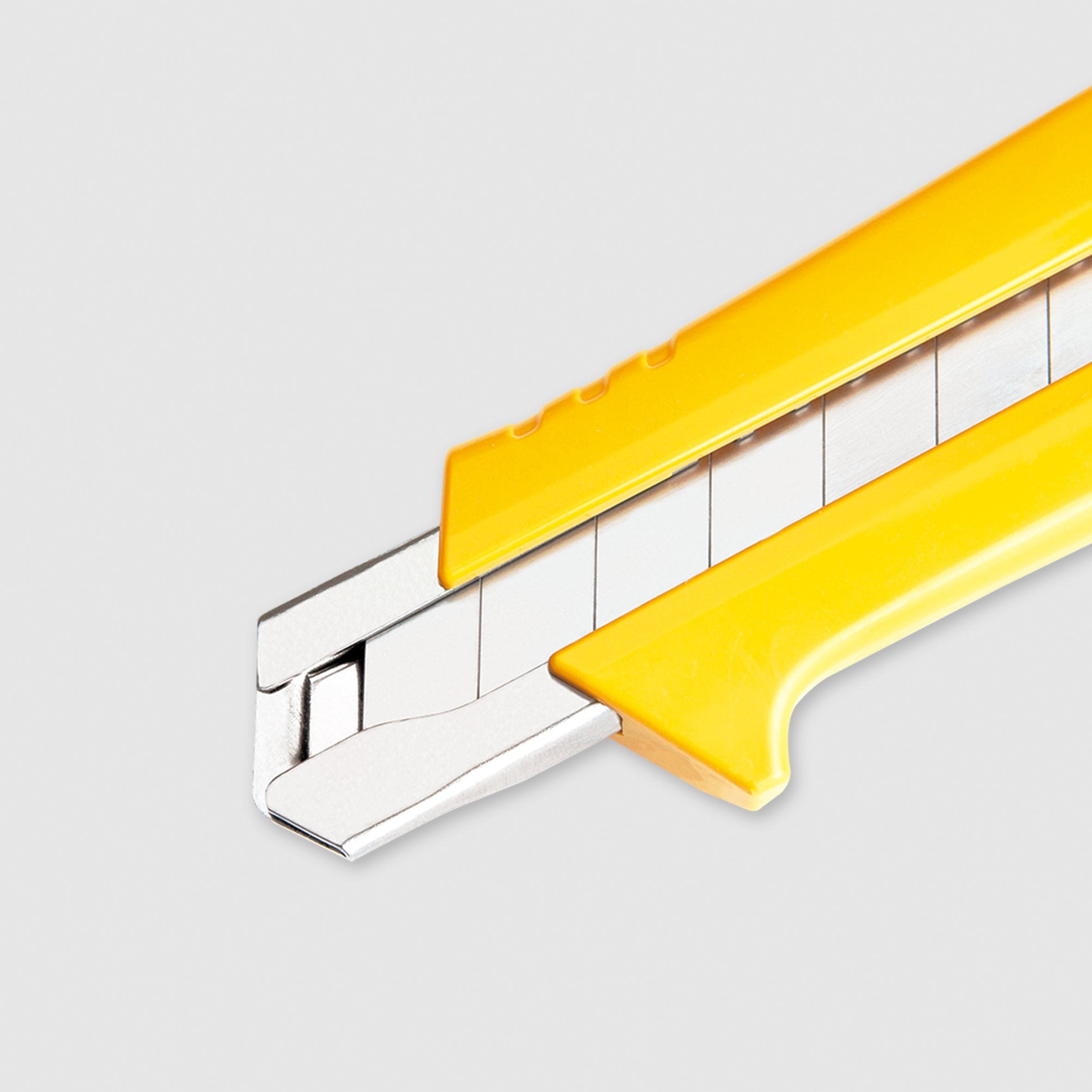 25mm Wheel Lock Ergo Cutter Knife - HNBW7 by Komelon