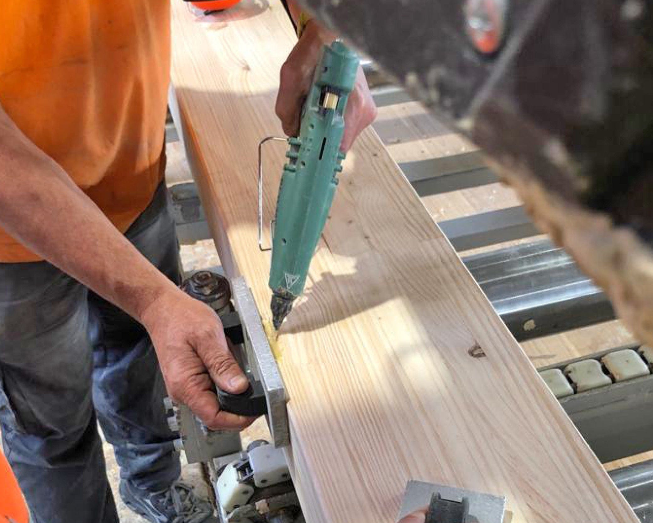 Wood Repair Knot Filler Thermelt 300mm (12mm) x 9 Hot Melt Sticks - Industrial Bags