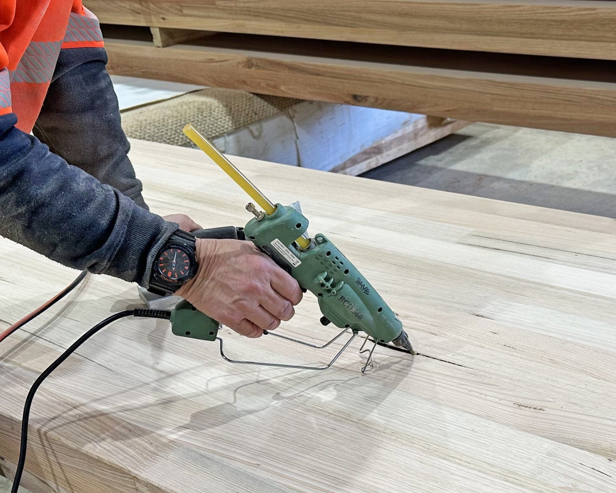 Wood Repair Knot Filler Thermelt 300mm (12mm) x 9 Hot Melt Sticks - Industrial Bags