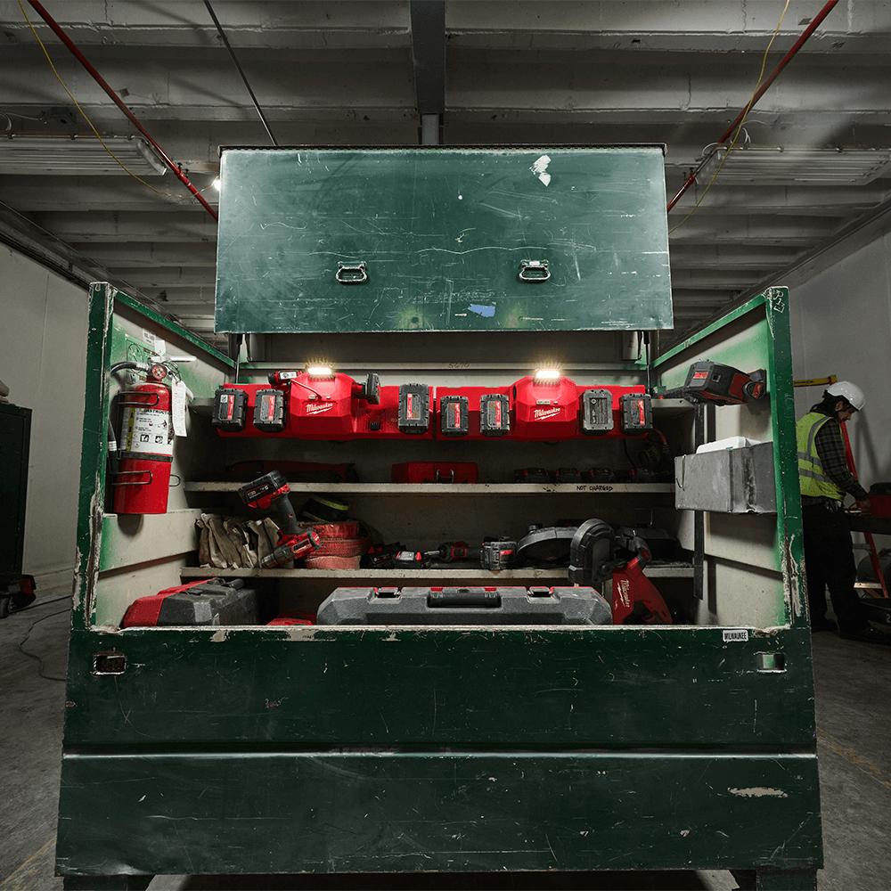 Milwaukee M12™ & M18™ Site Box Rapid Charger M12-18SBC4