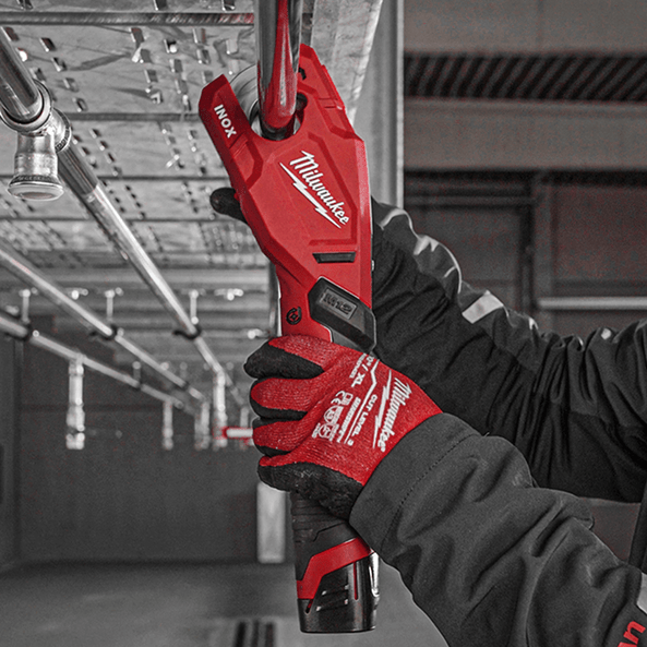 Milwaukee M12™ Cordless Stainless Steel Pipe Cutter (Tool Only) M12PCSS0