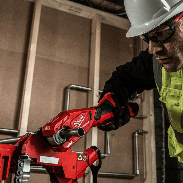 Milwaukee M12™ Cordless Stainless Steel Pipe Cutter (Tool Only) M12PCSS0