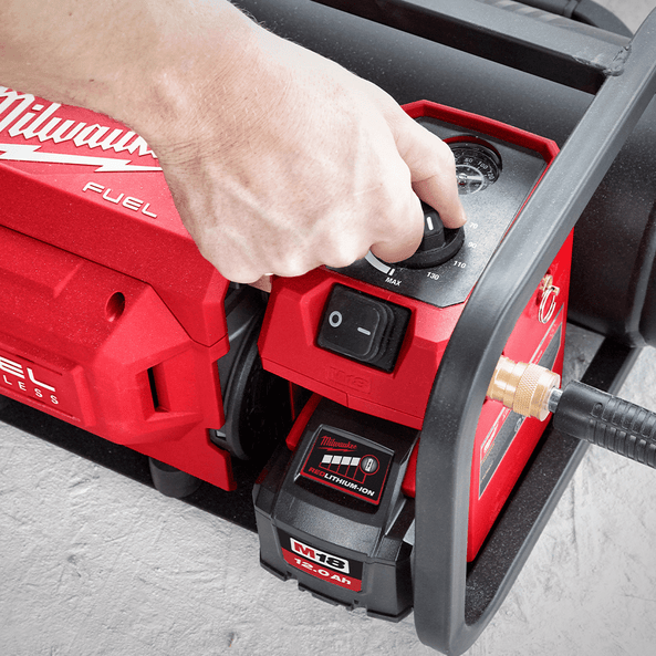 Milwaukee 18V FUEL™ Air Compressor Bare (Tool Only) M18FAC-0