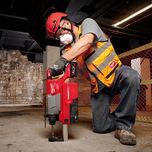 18V FUEL™ HAMMERVAC™ 32mm Dedicated Dust Extractor Bare (Tool Only) M18FDDEL32-0 by Milwaukee