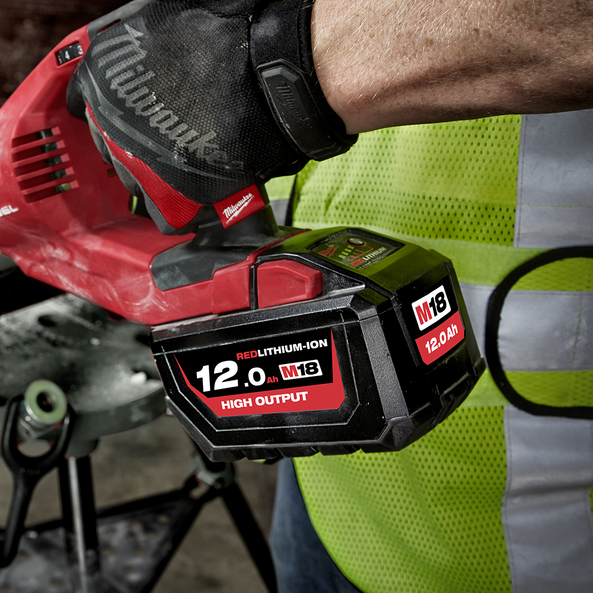 Milwaukee 18V 12.0AH M18™ REDLITHIUM™ HIGH OUTPUT™ Super Charger Starter Pack M18HOSPS121B