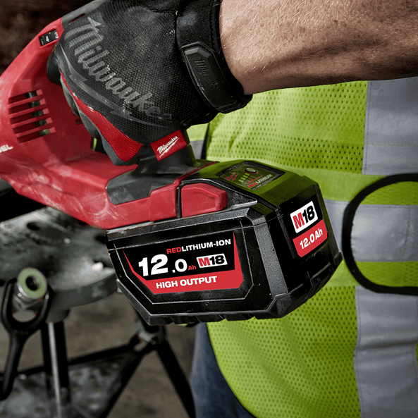 Milwaukee 18V 12.0AH M18™ REDLITHIUM™ HIGH OUTPUT™ Super Charger Starter Pack M18HOSPS121B