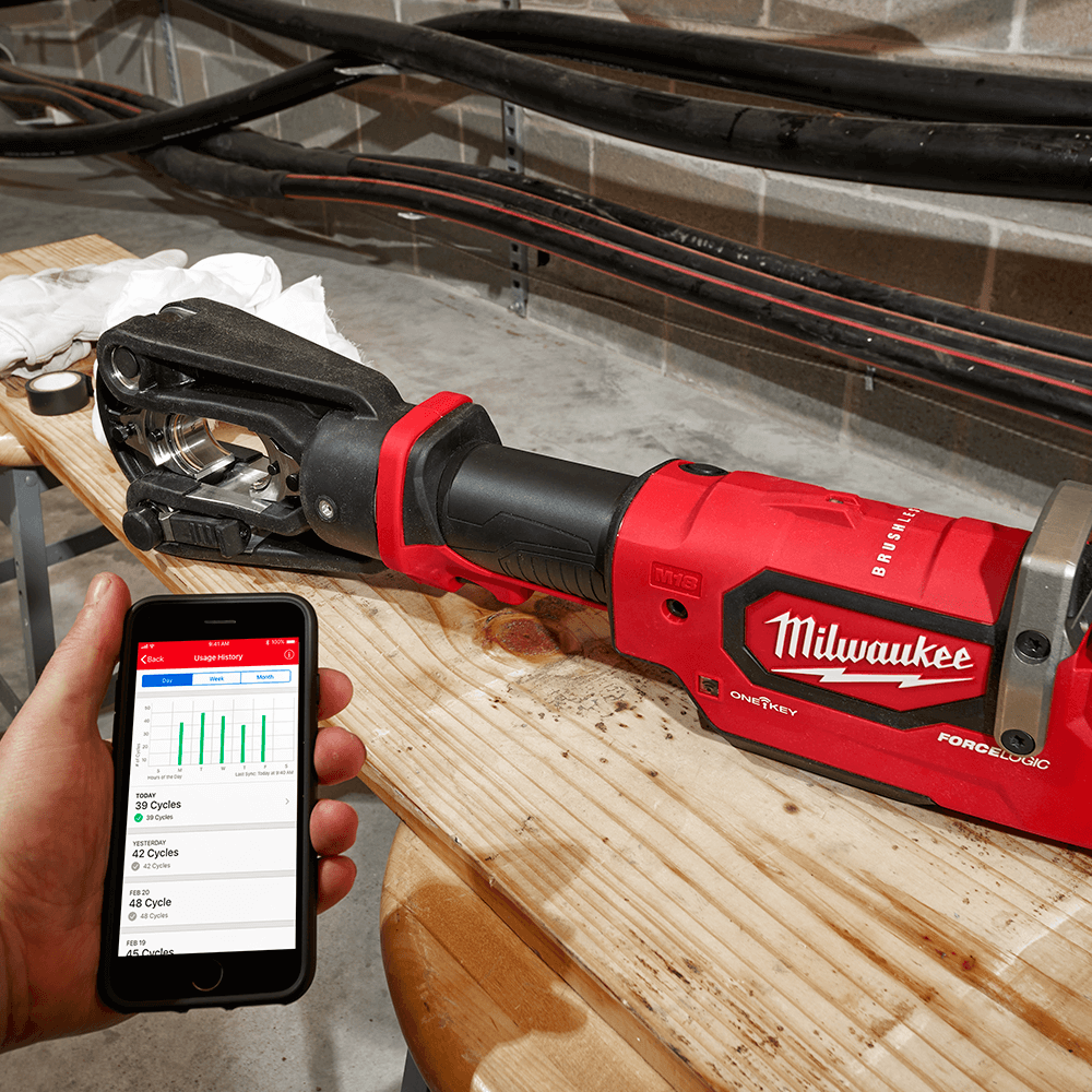 Milwaukee M18™ FORCE LOGIC™ 137kN Inline Utility Crimper (Tool Only) M18HCCT1370B