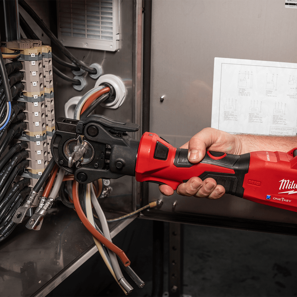 Milwaukee M18™ FORCE LOGIC™ 60kN Latched Inline Utility Crimper Bare M18ONEHCCT600C