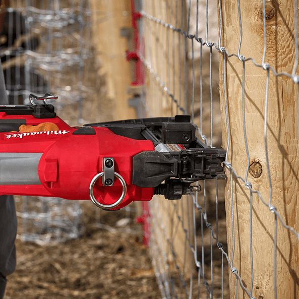 Fencing Staples 9GA/4mm 960Pce by Milwaukee