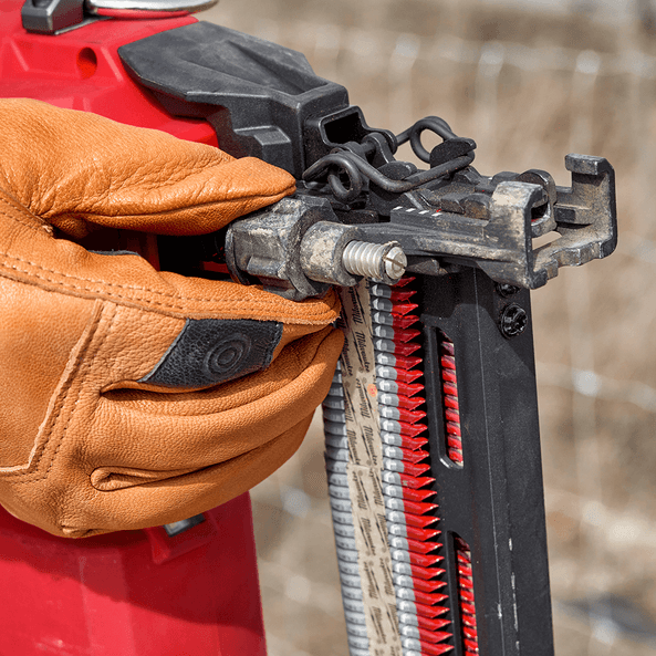 Fencing Staples 9GA/4mm 960Pce by Milwaukee