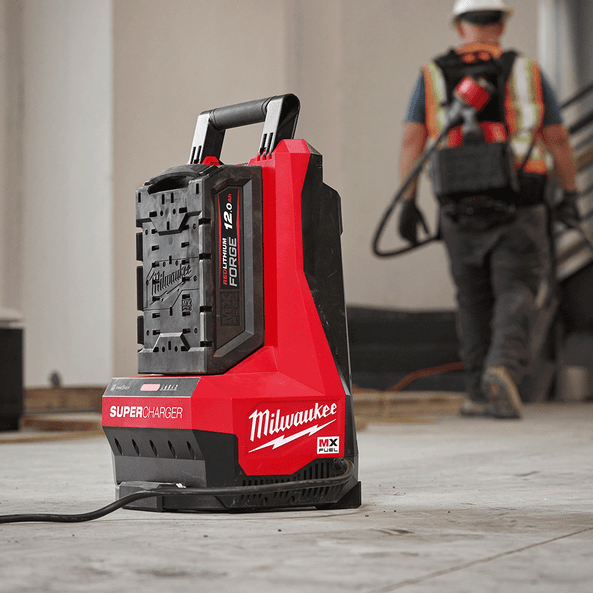 MX FUEL™ Super Charger - MXFSC by Milwaukee