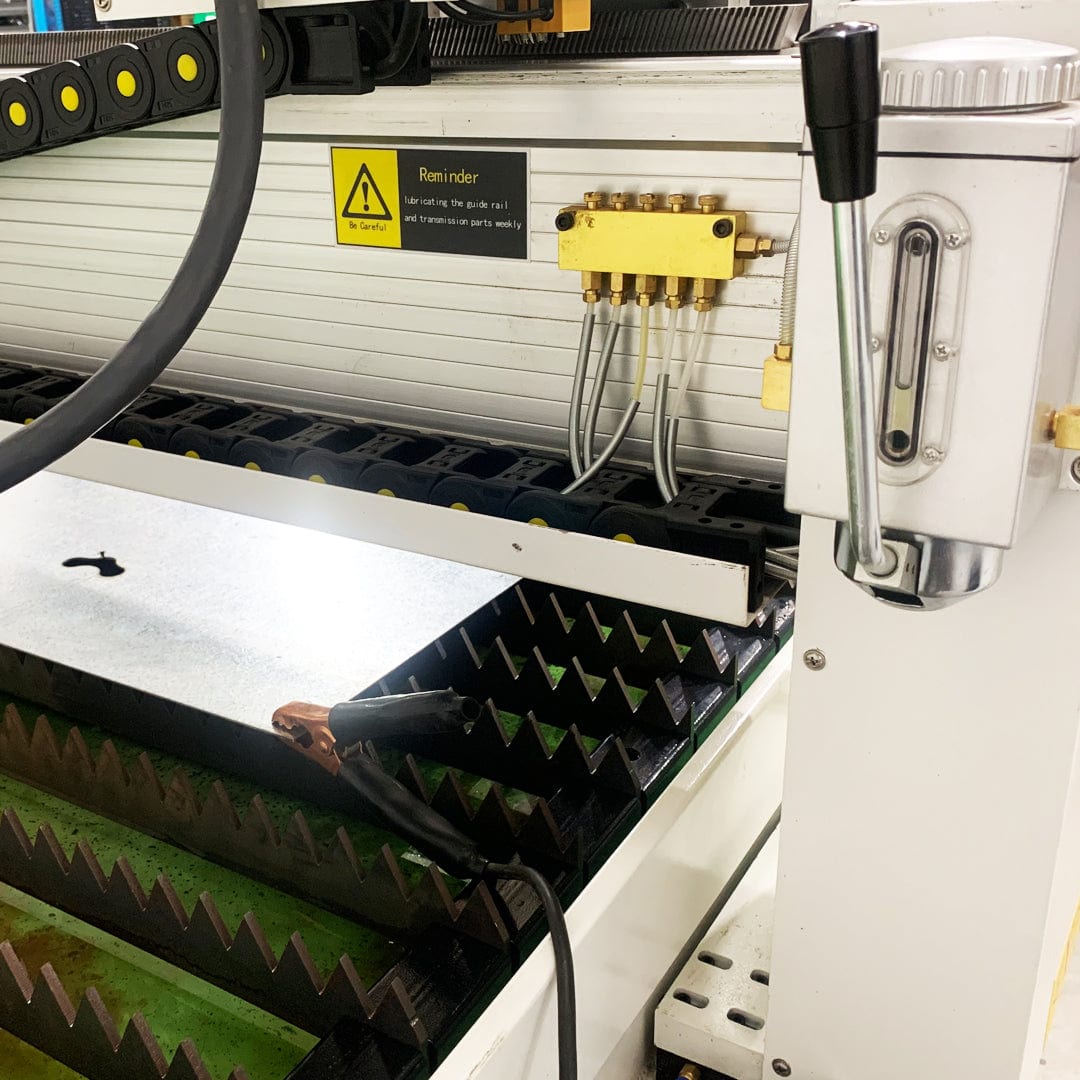 1300mm x 1300mm CNC Plasma Cutter with Huayuan Plasma Generator 415V 1313 by Omni