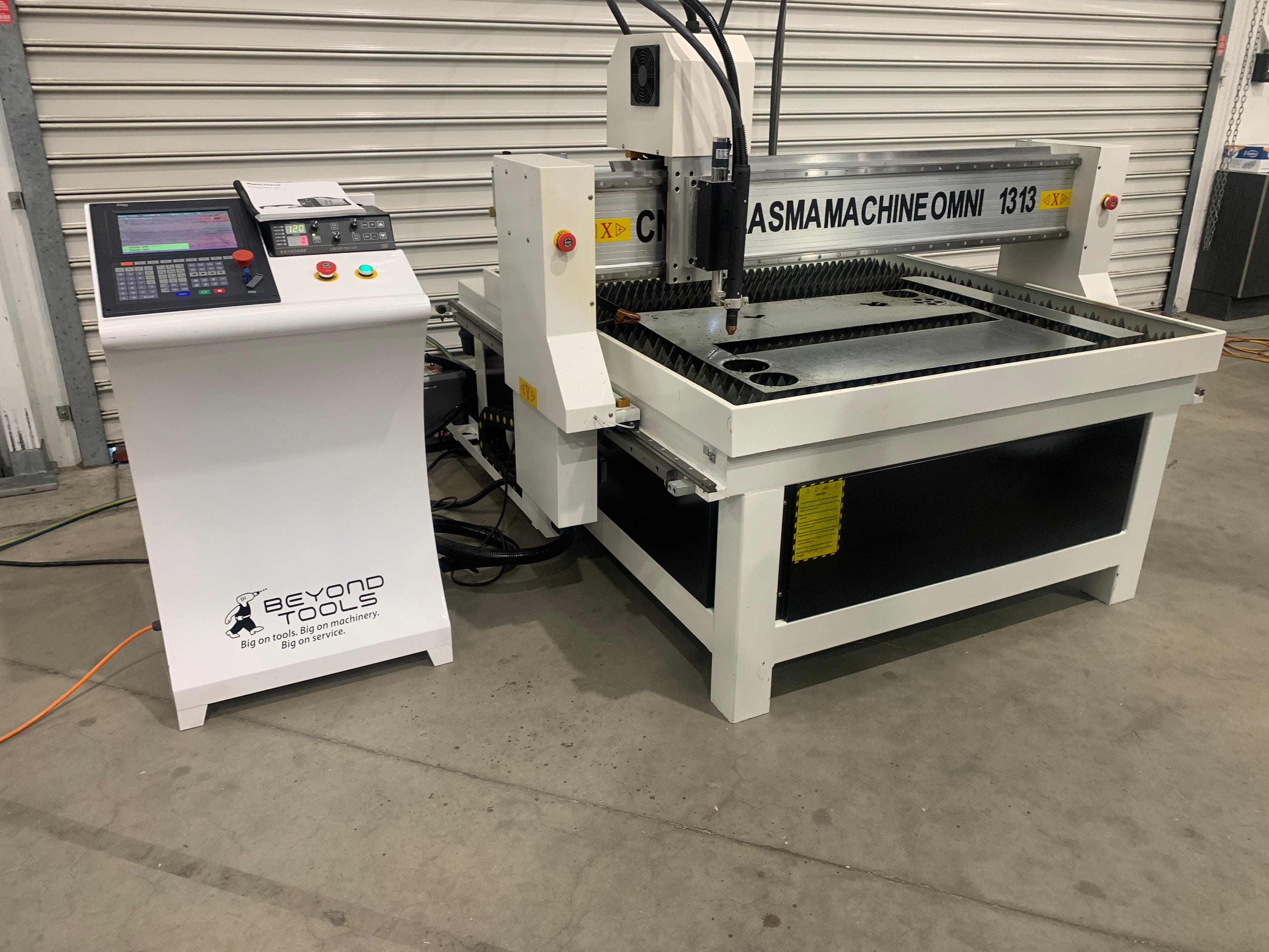 1300mm x 1300mm CNC Plasma Cutter with Huayuan Plasma Generator 415V 1313 by Omni