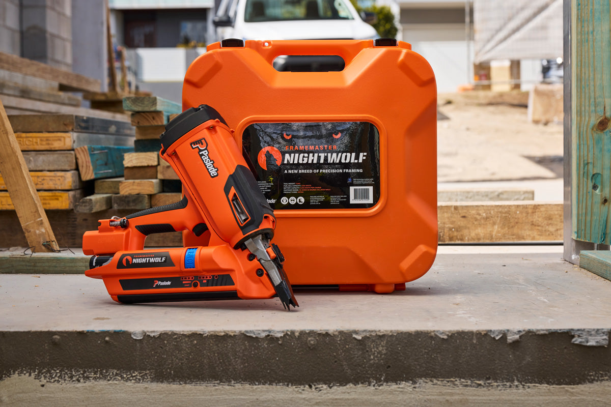 Paslode FrameMaster NightWolf 50-90mm 2x2.2Ah Gas Framing Nailer Kit NW580