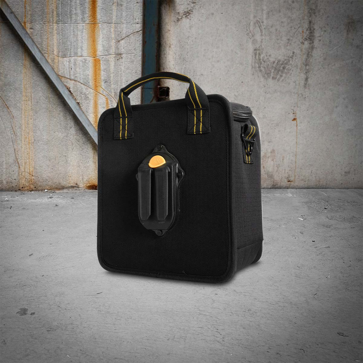 Insulated Crib Bag Black 10L 240 x 160 x 270mm by Rugged Xtremes