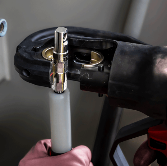 M18™ FORCE LOGIC™ 120kN Utility Crimper M18HCCT120C (Tool Only) by Milwaukee