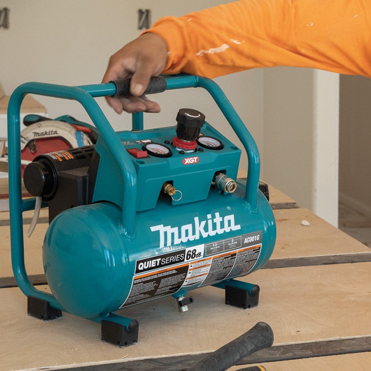 40V Max Brushless Air Compressor Bare (Tool Only) AC001GZ by Makita