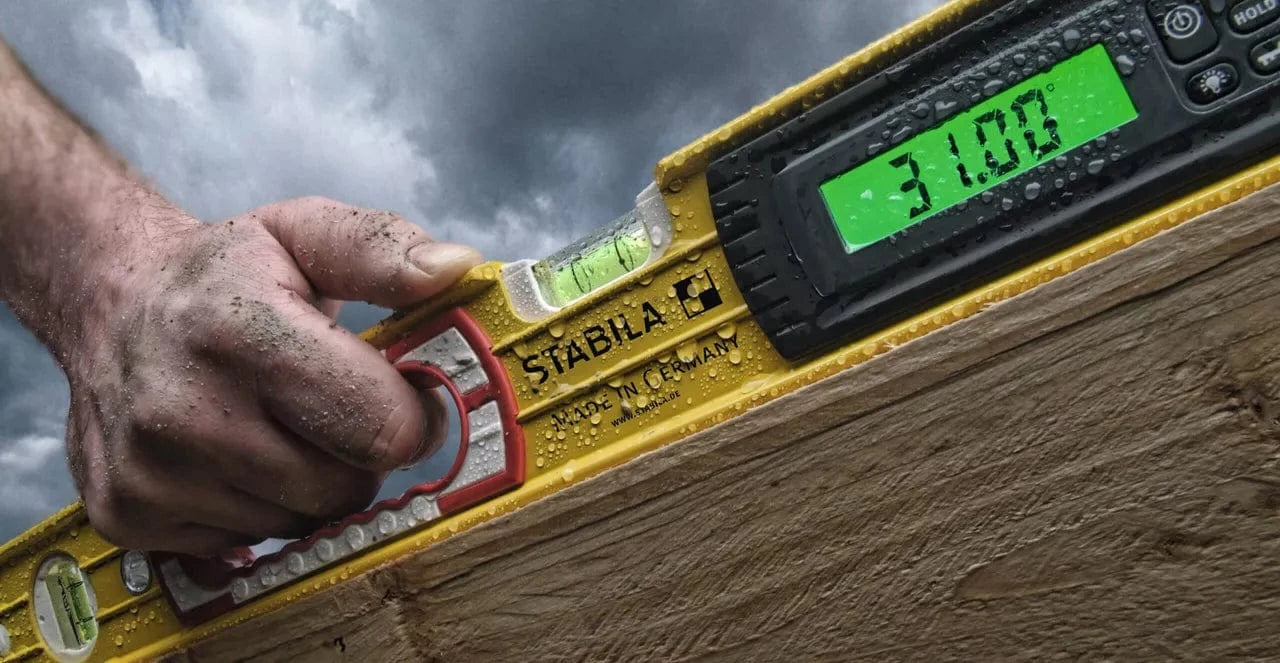 TECH 196 Electronic IP 65 Electronic Spirit Level by Stabila