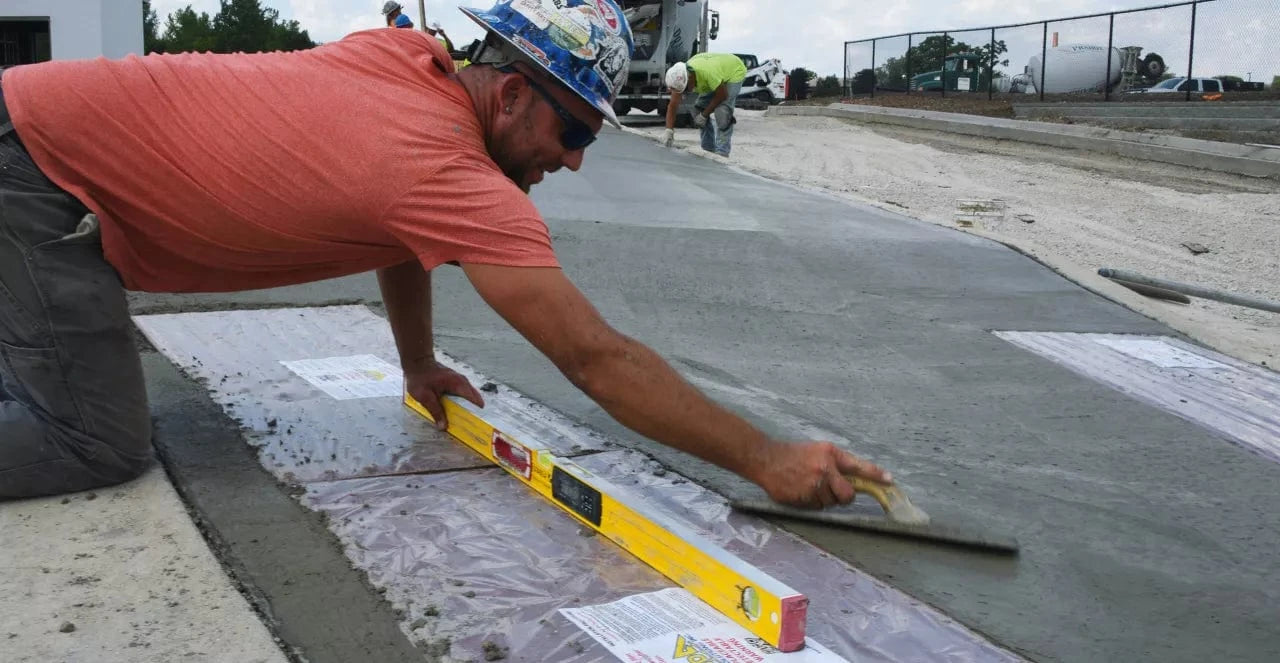 TECH 196 Electronic IP 65 Electronic Spirit Level by Stabila