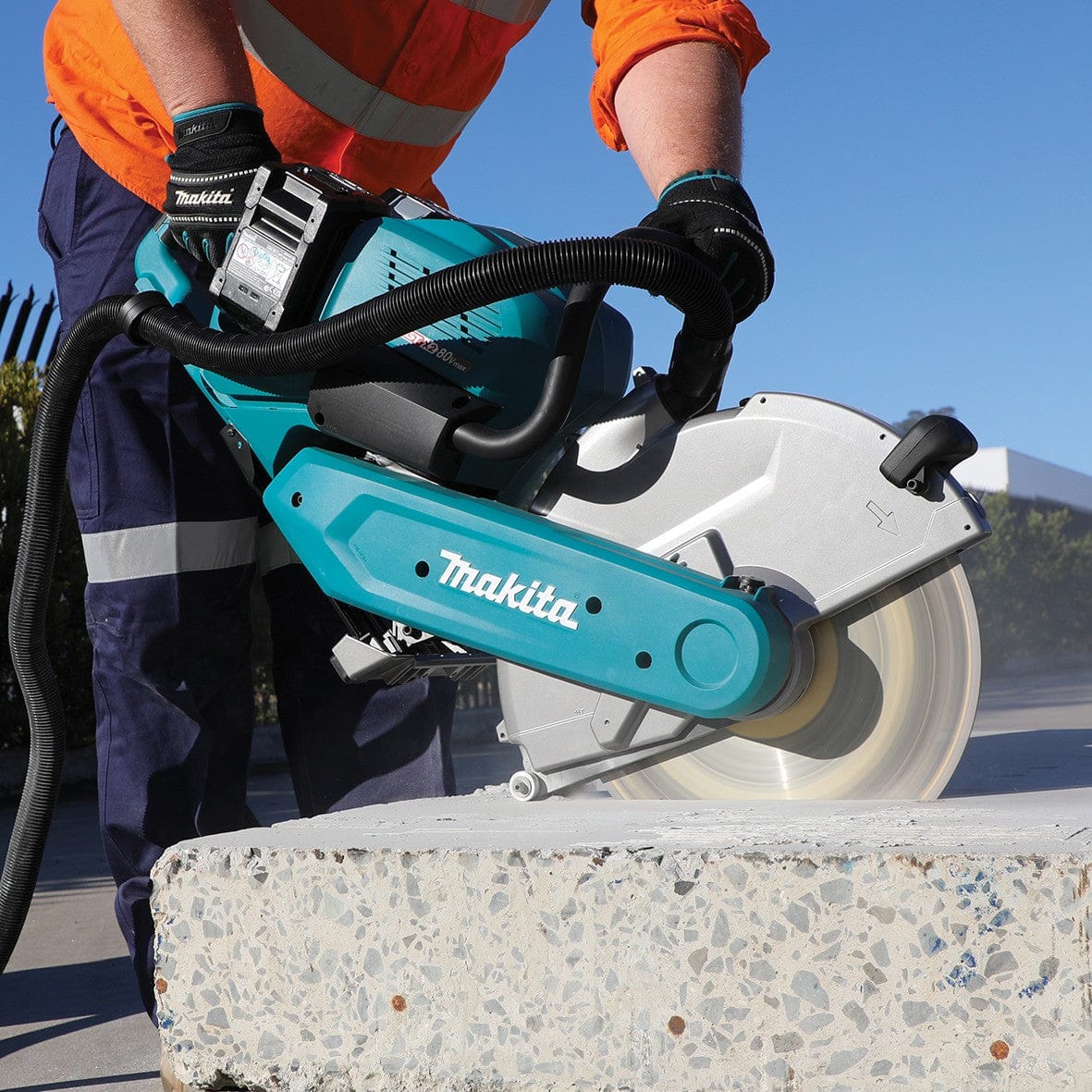 Makita 80V Max (40Vx2) Brushless AWS 355mm (14") Dry Power Cutter CE002GZ01