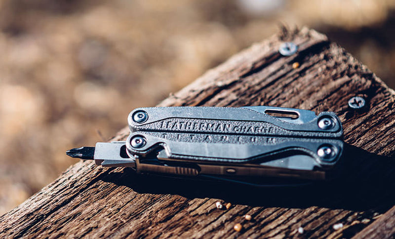Leatherman Multi-Tool, 19 In 1 Charge + TTI YL832528