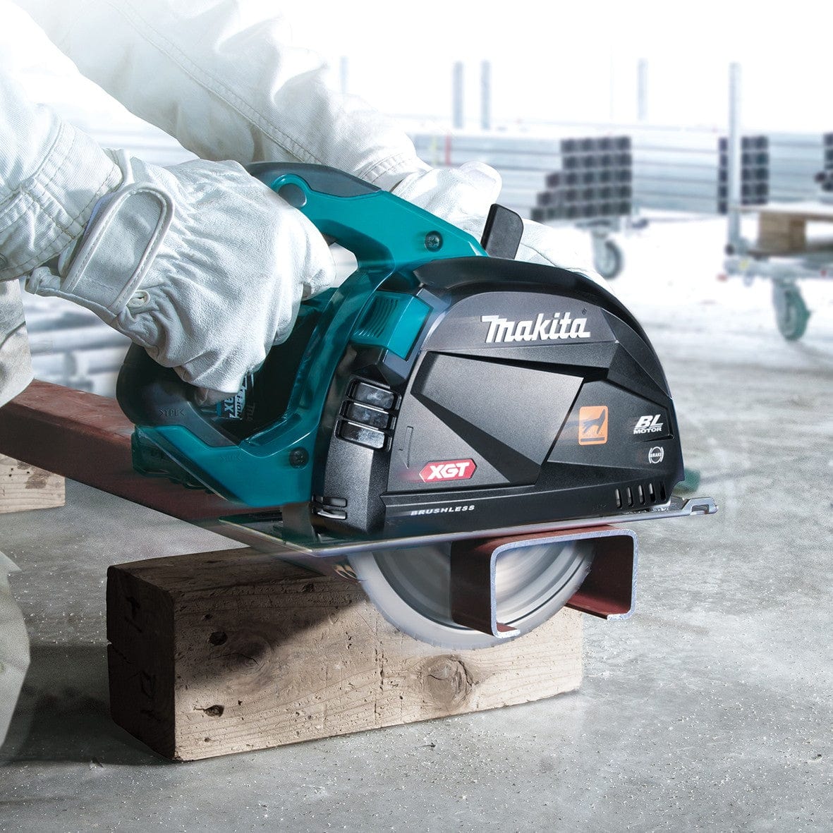 Makita 40V Max Brushless 185mm (7-1/4") Metal Cut Saw Bare (Tool Only) CS002GZ