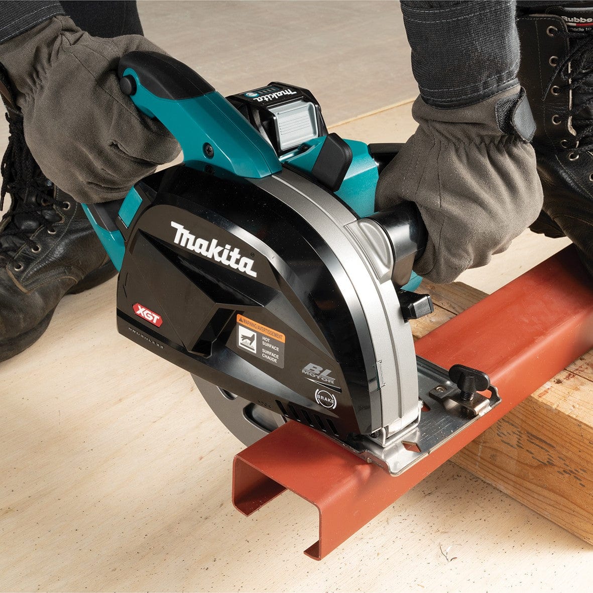 Makita 40V Max Brushless 185mm (7-1/4") Metal Cut Saw Bare (Tool Only) CS002GZ
