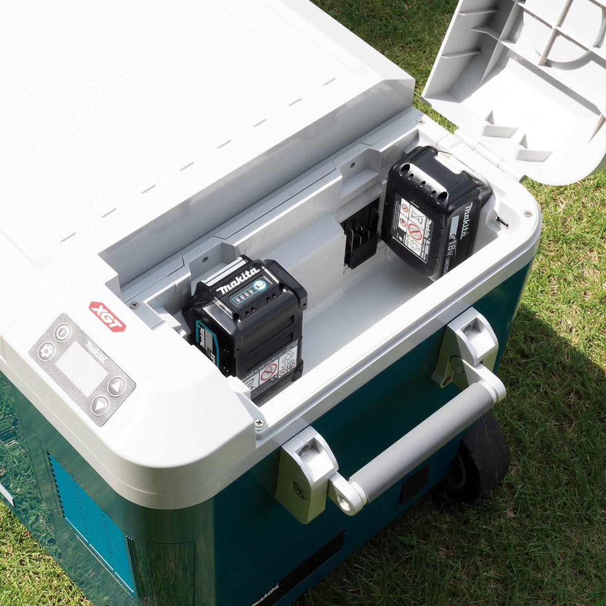 40V Max / 18V 50L Cooler & Warmer Bare CW002GZ01 by Makita