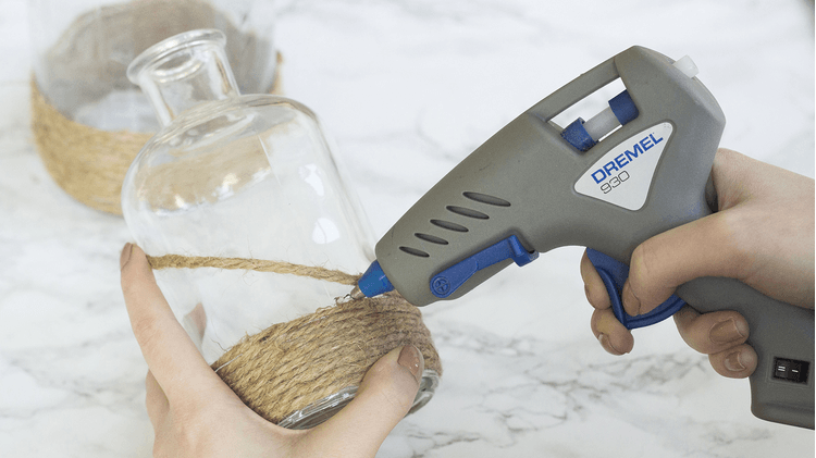 Hot Melt Glue Gun Kit DREMEL® Glue Gun 930 (930-18 Hobby) by Dremel