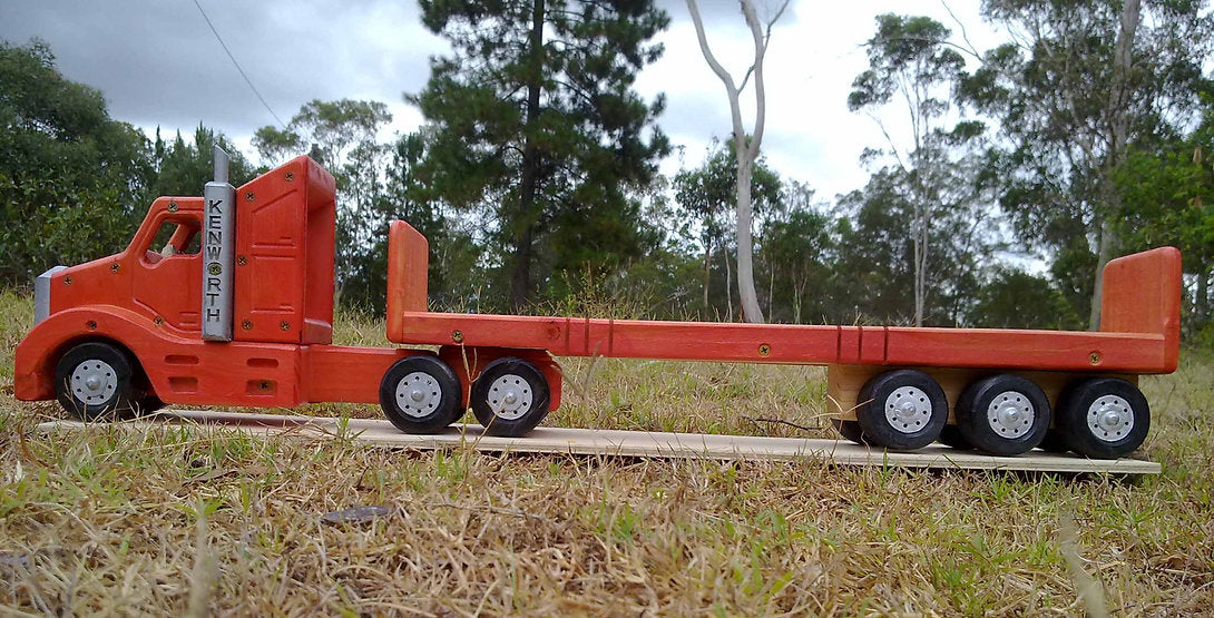 Prime Mover Tractor Truck with Tray Trailer, Wooden Toy Plan & Pattern