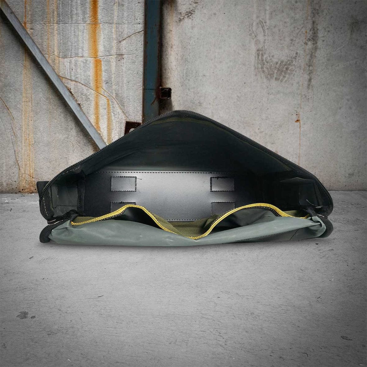 Essentials Large Canvas Bag Bag RXES05E212 by Rugged Xtremes