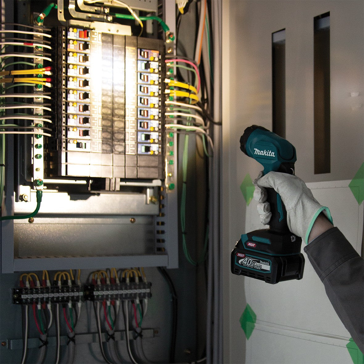 Makita 40V Max LED Flashlight ML001G